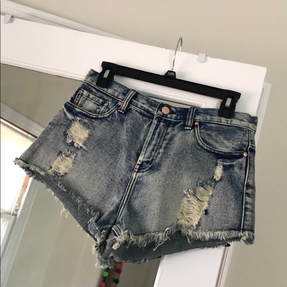 Worn Once! Forever 21 - Denim Shorts - Size 28